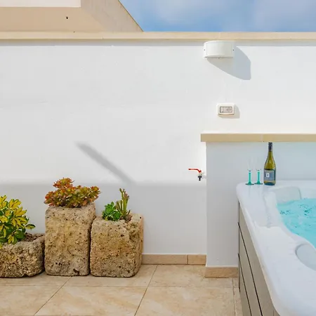 Giuvi Con Jacuzzi Privata Apartment *
