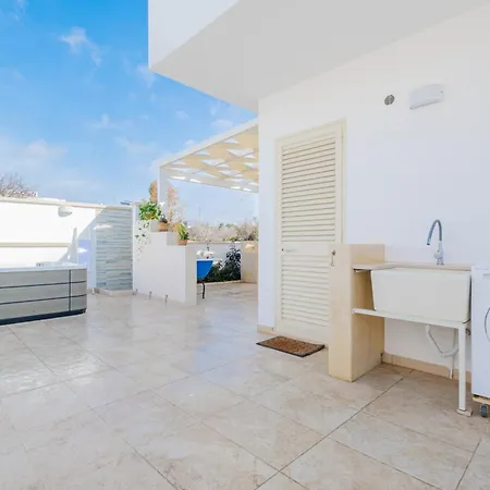 Giuvi Con Jacuzzi Privata Apartment *