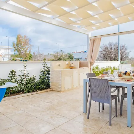 Giuvi Con Jacuzzi Privata Torre Pali